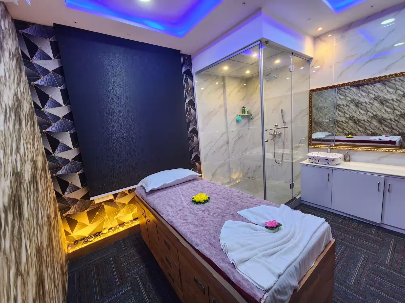 Aura Relax Spa Experience
